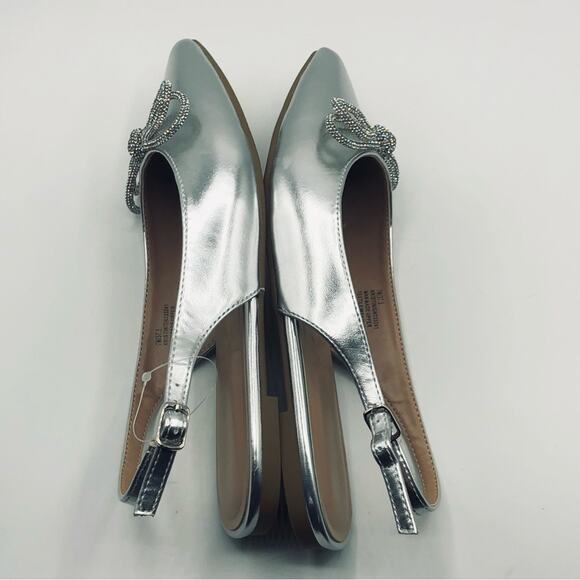 BCBGeneration  Women's Silver Bow Sling BuckleStrap Closure Kristin Flat Sz 7 - Picture 4 of 9